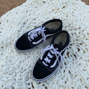 COPY - B/W Old School Vans